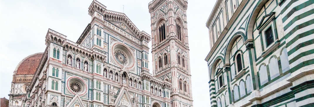 Blick auf die Duomo Kathedrale in Florenz